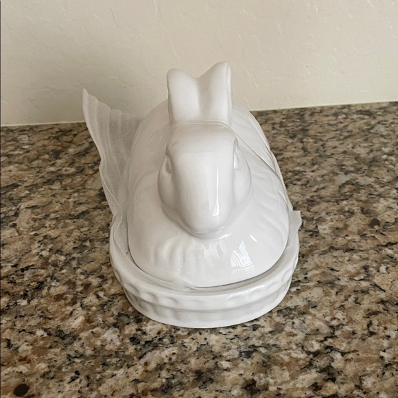 New White Rabbit Covered Butter Keeper - Picture 2 of 4